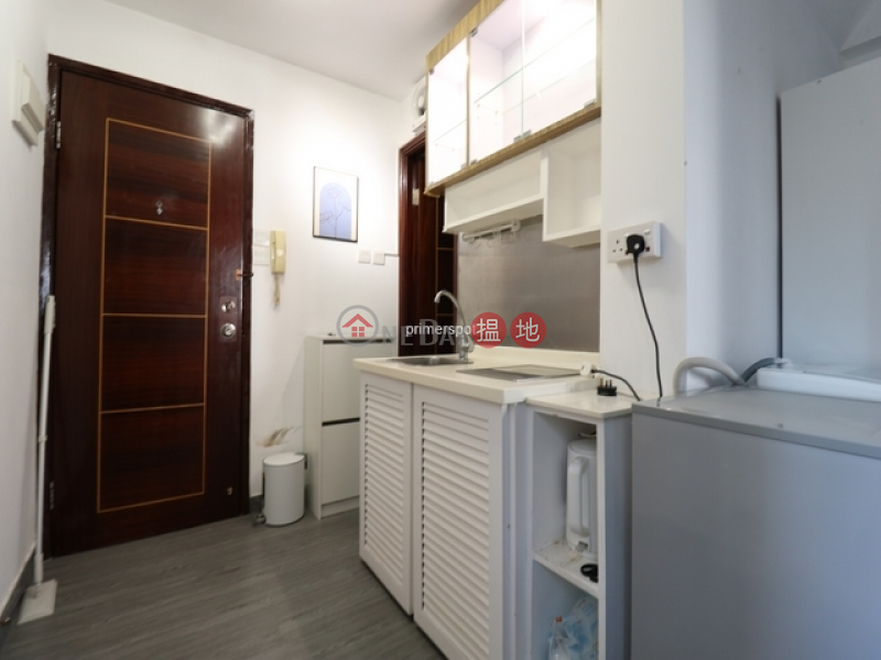 HK$ 12,800/ month | Yen May Building | Wan Chai District | furnished studio flat