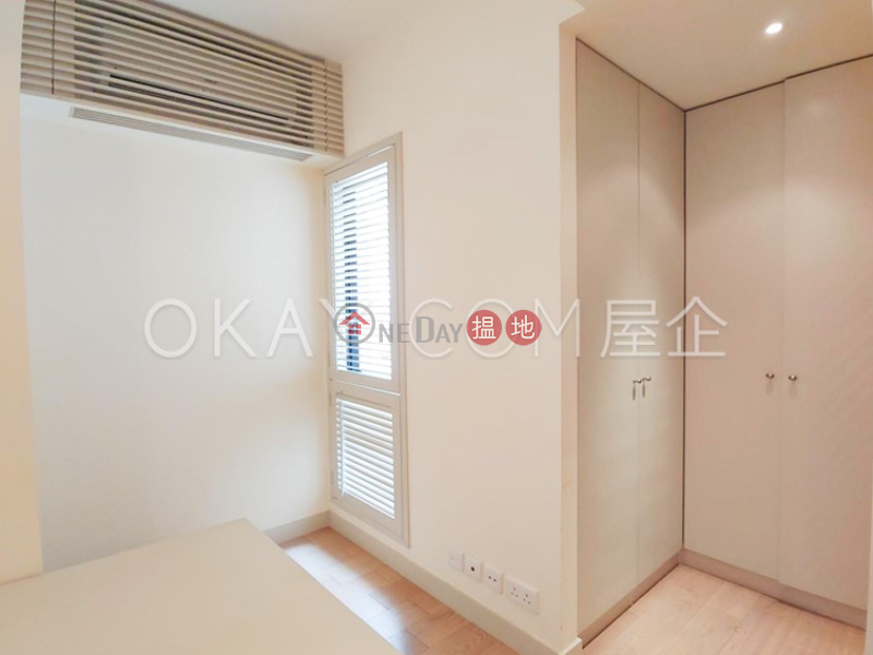 HK$ 32,000/ month, Sun Fat Building, Western District | Popular 1 bedroom in Mid-levels West | Rental