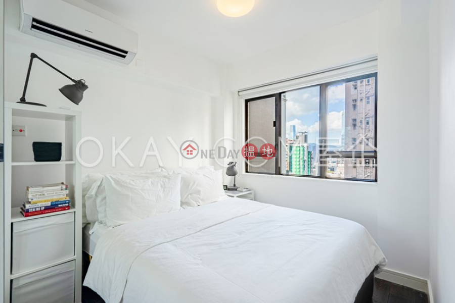 Intimate 2 bedroom in Mid-levels West | For Sale | 8 Mosque Junction | Western District | Hong Kong Sales, HK$ 9.2M