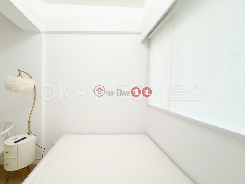 Elegant 2 bedroom in Western District | Rental 34-42 Davis Street | Western District Hong Kong | Rental, HK$ 28,800/ month