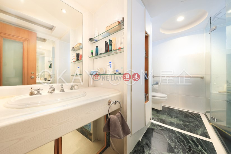 香港搵樓|租樓|二手盤|買樓| 搵地 | 住宅出售樓盤5房4廁,獨立屋渣甸山花苑出售單位