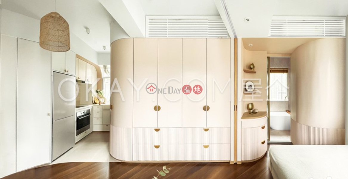 Property Search Hong Kong | OneDay | Residential | Sales Listings, Tasteful 1 bedroom on high floor with rooftop | For Sale