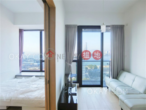 Nicely kept 1 bedroom with sea views & balcony | For Sale | The Gloucester 尚匯 _0