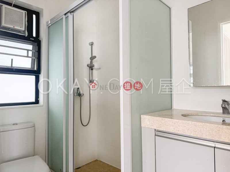 HK$ 32,000/ month, Mok Tse Che Village, Sai Kung Unique house on high floor with rooftop & balcony | Rental