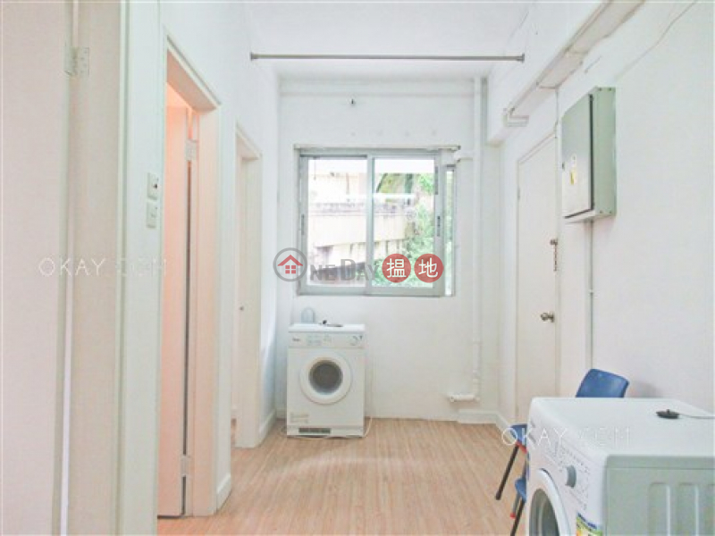 Unique 3 bedroom with balcony & parking | Rental | Panorama 全景大廈 Rental Listings