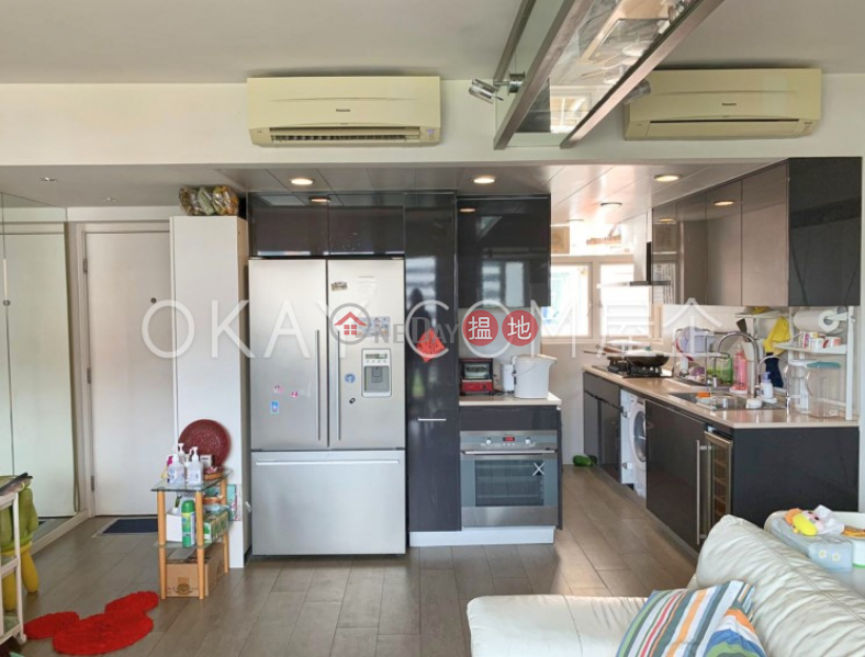 HK$ 13.98M, Block 5 Balwin Court, Kowloon City | Tasteful 3 bedroom on high floor with parking | For Sale