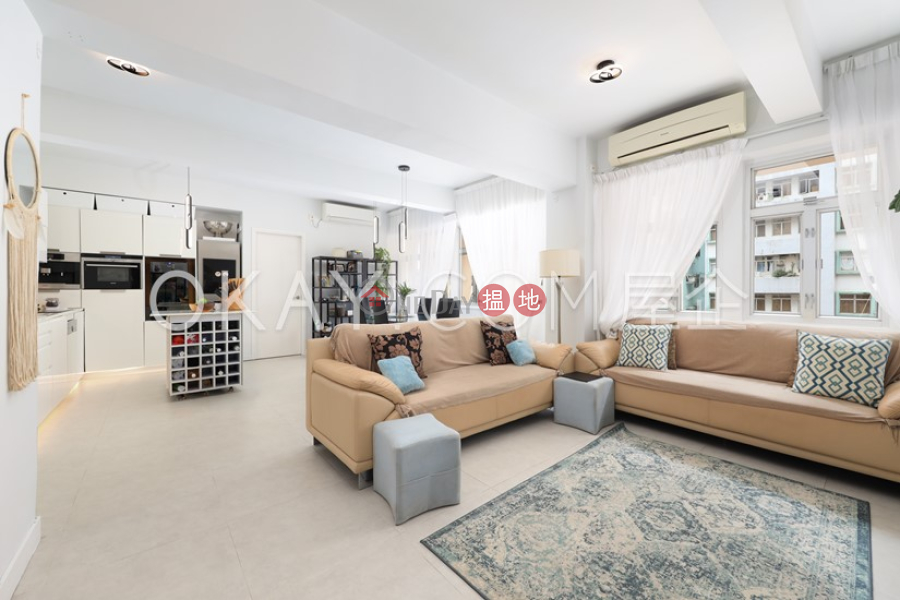 Stylish 2 bedroom in Sheung Wan | Rental 17-19 Queens Road West | Western District | Hong Kong, Rental, HK$ 45,000/ month