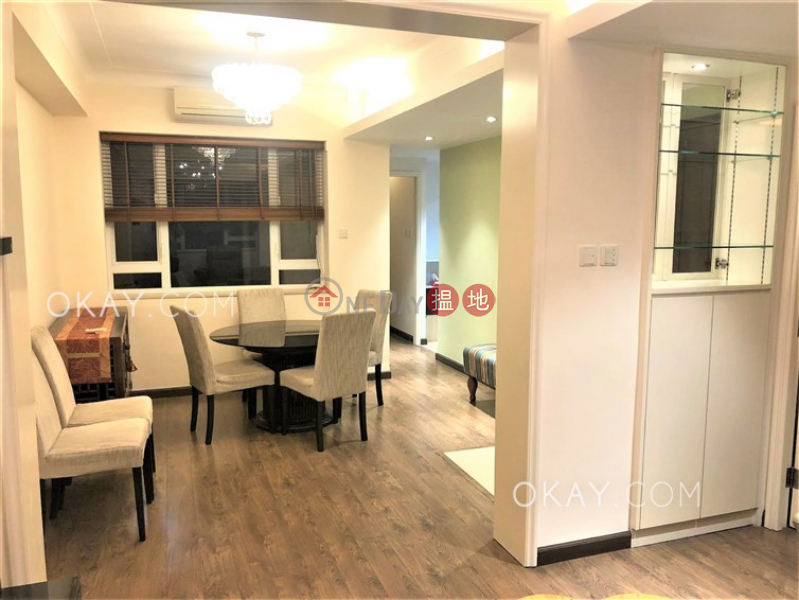 Generous 2 bedroom in Mid-levels West | Rental | 10 Castle Lane | Western District, Hong Kong | Rental, HK$ 28,000/ month