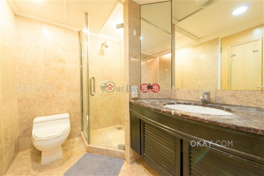 HK$ 40,000/ month Convention Plaza Apartments Wan Chai District, Charming 1 bedroom on high floor with sea views | Rental