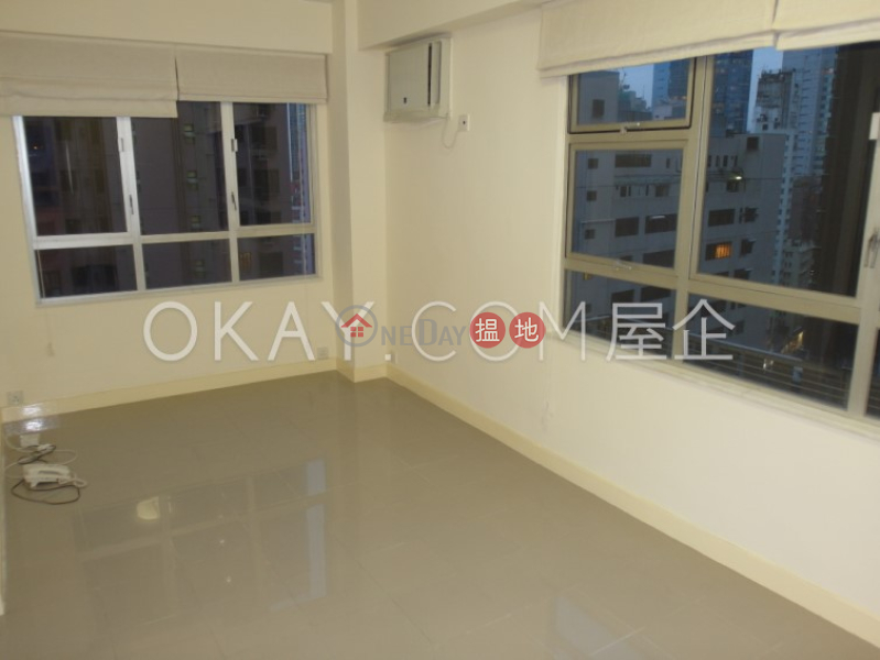 Popular 2 bedroom in Mid-levels West | Rental | Ying Fai Court 英輝閣 Rental Listings