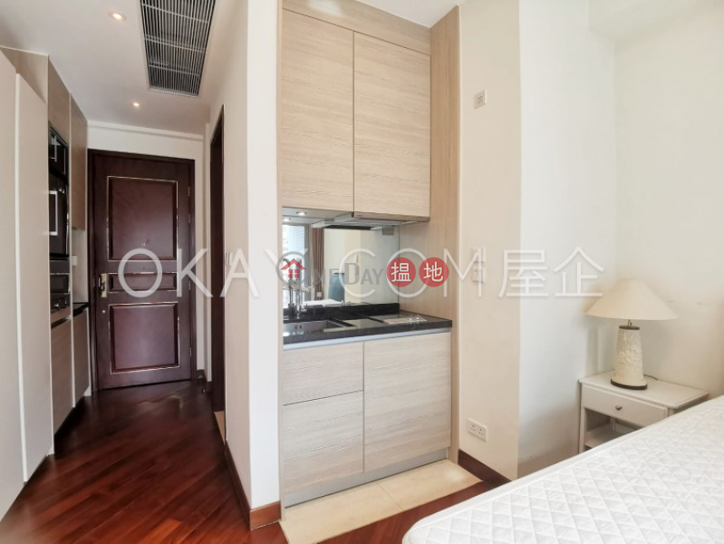 Nicely kept studio with balcony | For Sale | 200 Queens Road East | Wan Chai District | Hong Kong Sales | HK$ 9.5M