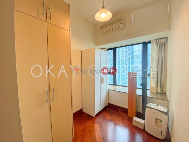 HK$ 33,000/ month | The Arch Star Tower (Tower 2) Yau Tsim Mong | Unique 2 bedroom on high floor | Rental