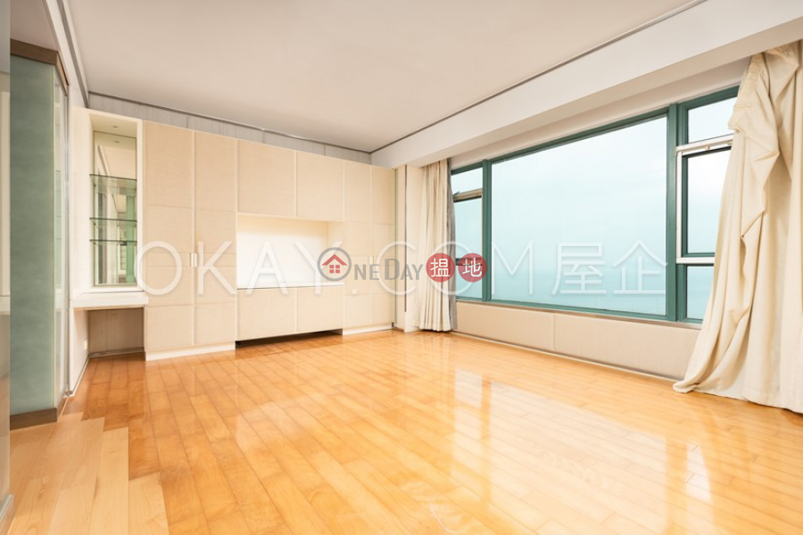 Gorgeous house with rooftop, balcony | For Sale | Phase 1 Regalia Bay 富豪海灣1期 Sales Listings