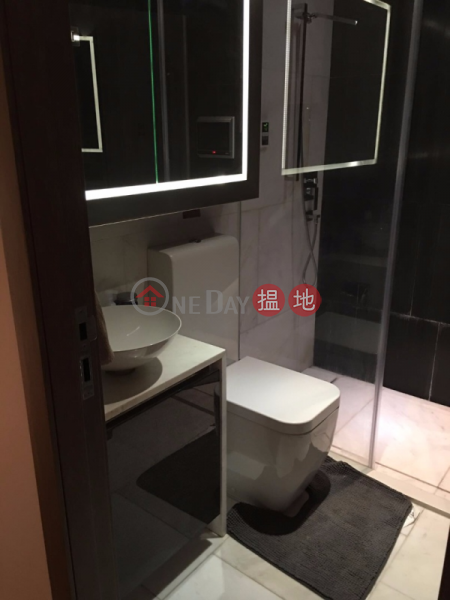 HK$ 44,000/ month Centre Point | Central District 3 Bedroom Family Flat for Rent in Soho