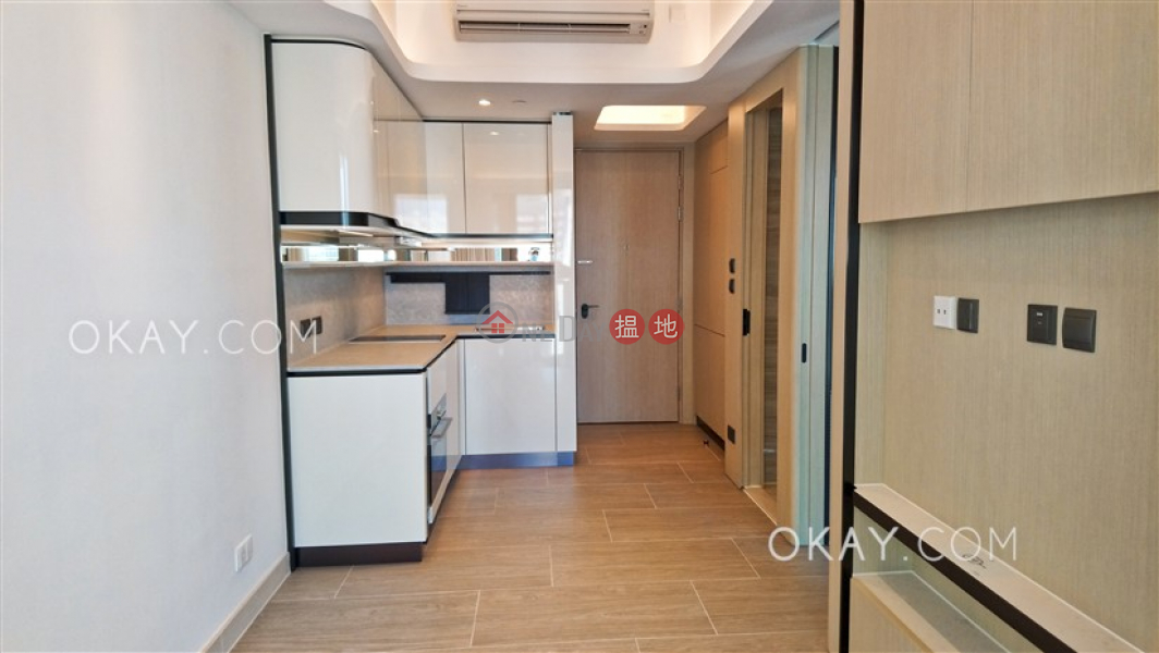 HK$ 26,000/ month | Townplace Soho | Western District Intimate 1 bedroom with balcony | Rental