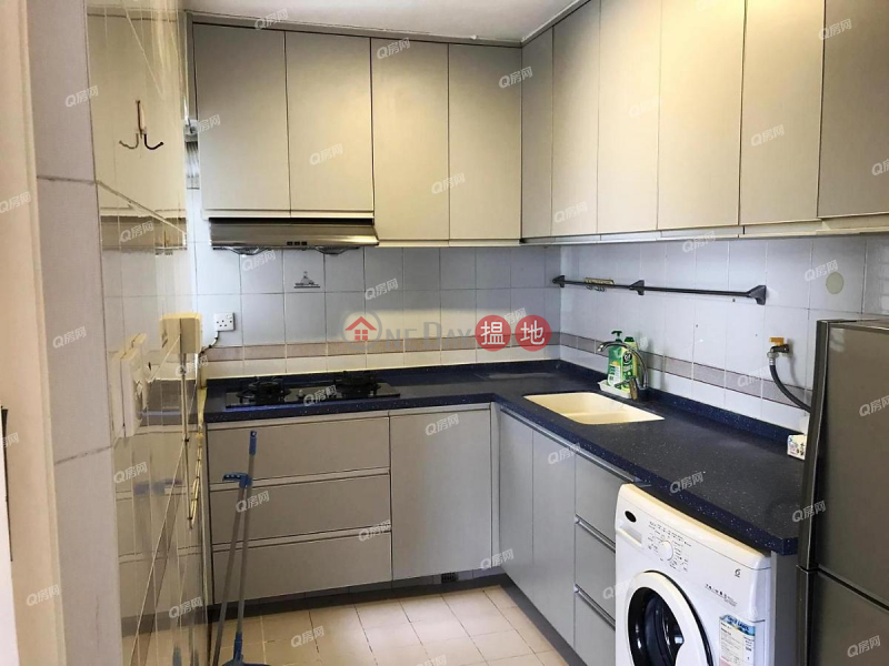 HK$ 34,000/ month, South Horizons Phase 2, Yee King Court Block 8 Southern District South Horizons Phase 2, Yee King Court Block 8 | 3 bedroom High Floor Flat for Rent