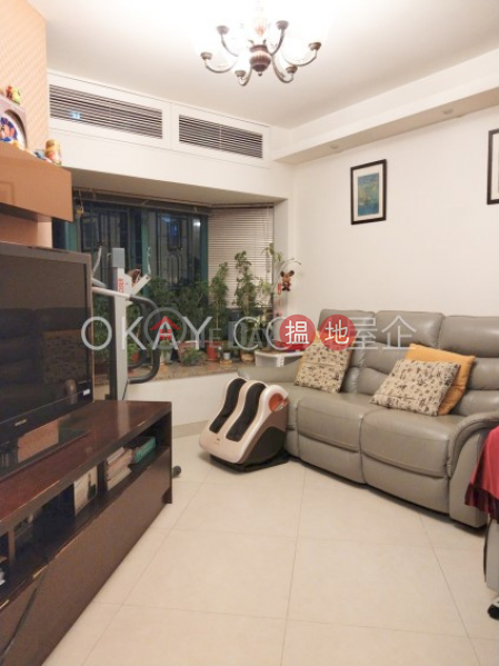 Nicely kept 3 bedroom in Mid-levels West | For Sale | Scholastic Garden 俊傑花園 Sales Listings