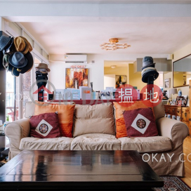 Efficient 2 bedroom with balcony & parking | For Sale | Block 5 Phoenix Court 鳳凰閣 5座 _0