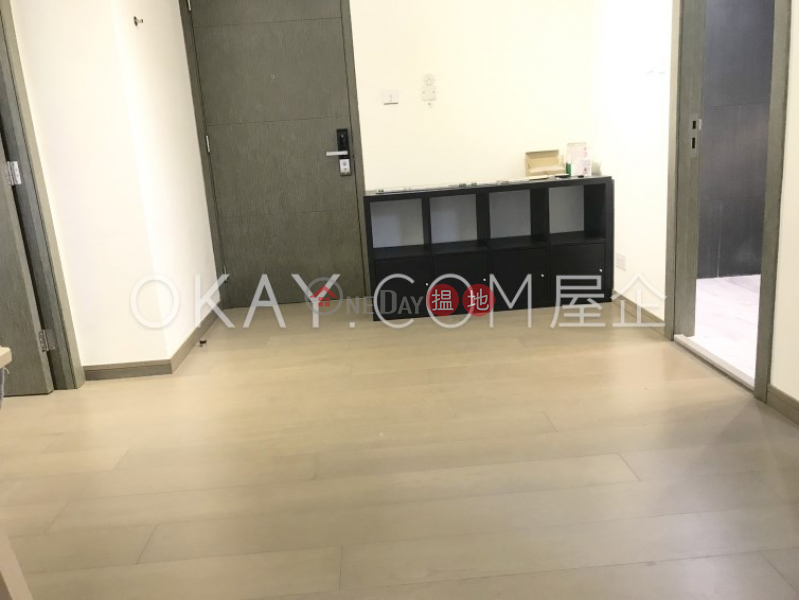 Charming 1 bedroom in Sheung Wan | Rental | Centre Point 尚賢居 Rental Listings
