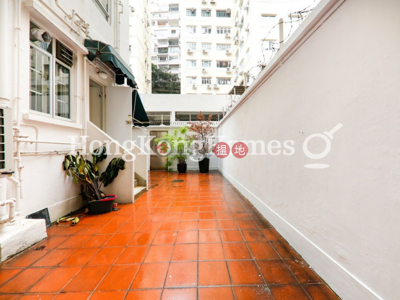 3 Bedroom Family Unit for Rent at 39-41 Lyttelton Road, 39-41 Lyttelton Road | Western District | Hong Kong, Rental | HK$ 40,000/ month