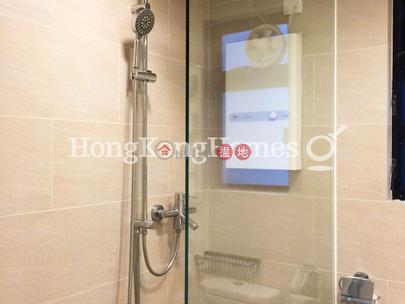 HK$ 24,000/ month | Caine Tower, Central District | 1 Bed Unit for Rent at Caine Tower