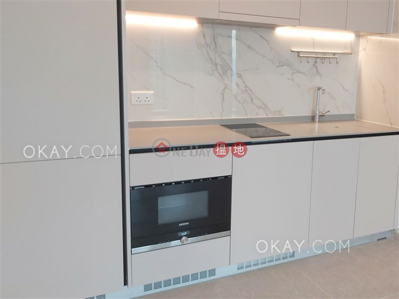 HK$ 40,000/ month Resiglow Pokfulam, Western District Gorgeous 2 bedroom on high floor with balcony | Rental
