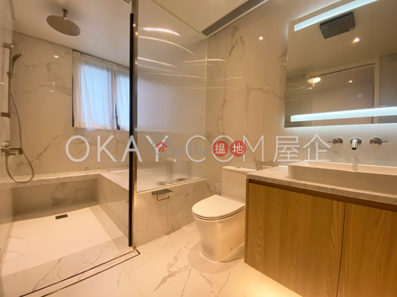 HK$ 250,000/ month, Raceview Mansions Wan Chai District Lovely 4 bedroom on high floor with terrace & parking | Rental