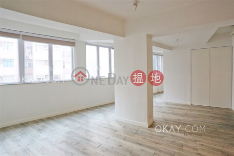 Elegant 1 bedroom in Mid-levels West | For Sale | Sun Luen Building 新聯大廈 _0