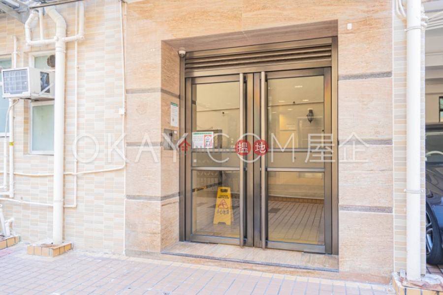 Exquisite 3 bed on high floor with balcony & parking | Rental | 9 Broom Road 蟠龍道9號 Rental Listings