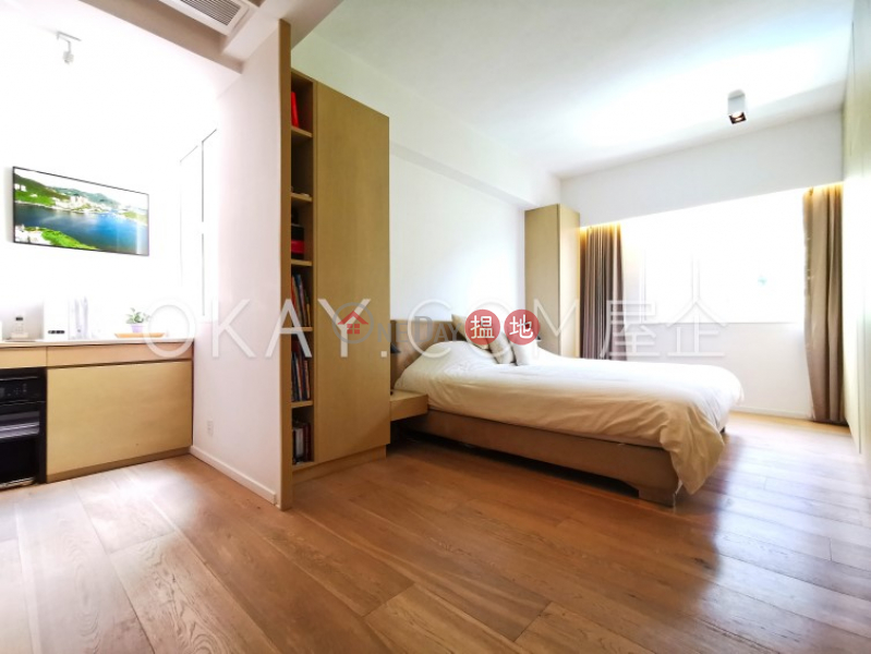 HK$ 65,000/ month Realty Gardens, Western District Efficient 2 bed on high floor with balcony & parking | Rental