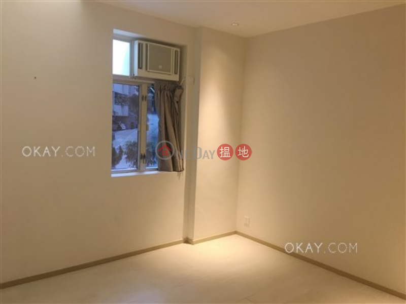 HK$ 55,000/ month, Grosvenor House | Central District, Tasteful 3 bedroom with balcony | Rental