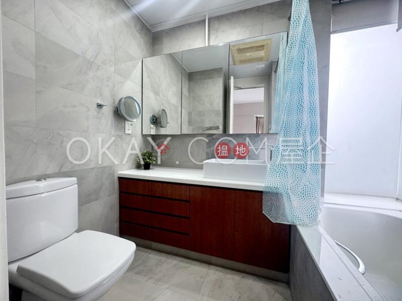 Property Search Hong Kong | OneDay | Residential Sales Listings | Unique 2 bedroom on high floor | For Sale