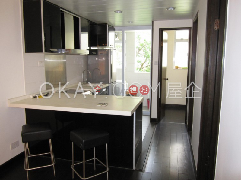 Nicely kept 3 bedroom with balcony | Rental, 18-20 Tsun Yuen Street | Wan Chai District, Hong Kong Rental | HK$ 38,000/ month