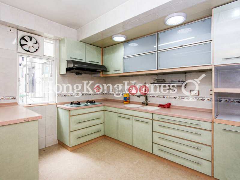 3 Bedroom Family Unit for Rent at Wing Cheung Court, 37-47 Bonham Road | Western District Hong Kong | Rental, HK$ 38,000/ month