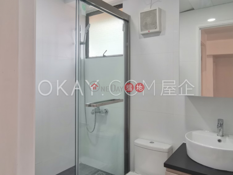 HK$ 45,000/ month | San Francisco Towers Wan Chai District Efficient 3 bedroom with balcony | Rental