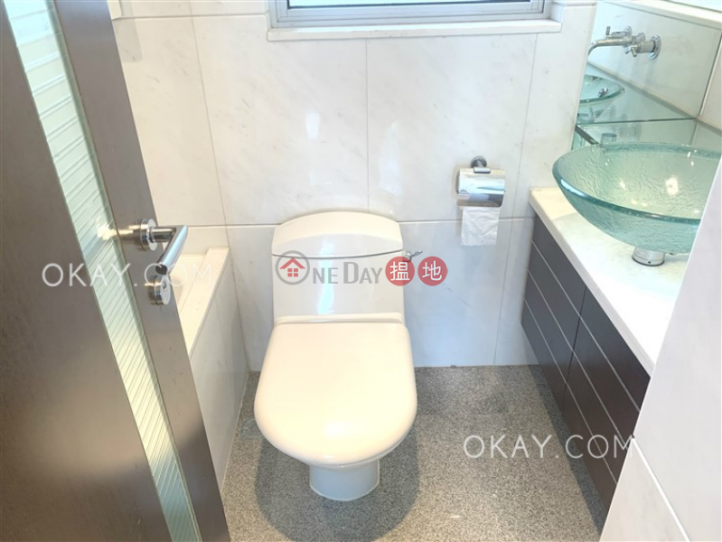 HK$ 27.5M The Harbourside Tower 2, Yau Tsim Mong | Rare 2 bedroom in Kowloon Station | For Sale