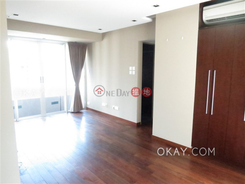 Charming 3 bedroom with balcony | Rental, Cherry Crest 翠麗軒 Rental Listings | Central District (OKAY-R73620)