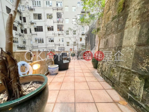 Efficient 3 bedroom with terrace & parking | Rental | Wing Hong Mansion 永康大廈 _0