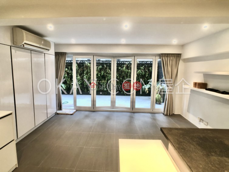 Intimate 1 bedroom with terrace | For Sale | Hang Sing Mansion 恆陞大樓 Sales Listings