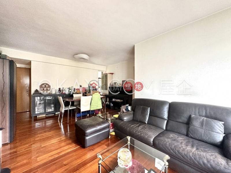 HK$ 17.5M, Beverly Court | Wan Chai District Efficient 3 bedroom with balcony & parking | For Sale