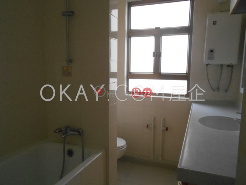 Lovely 3 bedroom with parking Rental, 111 Mount Butler Road Block CD