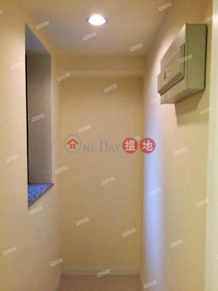 Property Search Hong Kong | OneDay | Residential Rental Listings | Mont Vert Phase 2 Tower 1 | 3 bedroom High Floor Flat for Rent