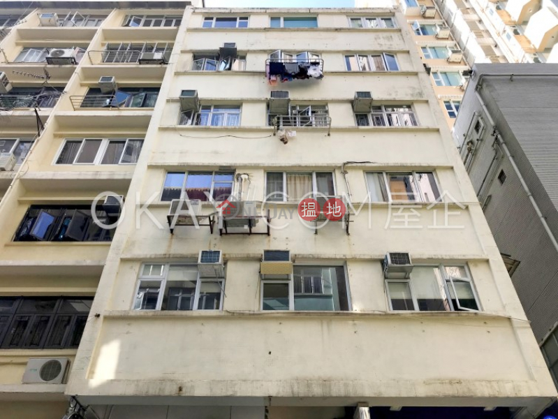 HK$ 12.5M, 15 Yuen Yuen Street Wan Chai District, Nicely kept 2 bedroom with terrace | For Sale