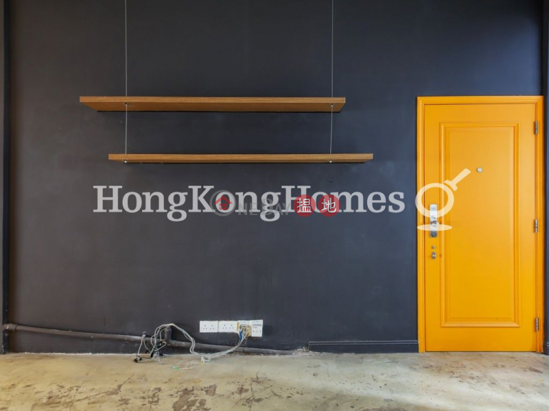 HK$ 50,000/ month 35 Bonham Road, Western District 3 Bedroom Family Unit for Rent at 35 Bonham Road