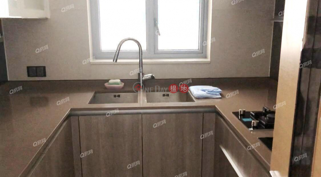 Property Search Hong Kong | OneDay | Residential Rental Listings | Park Yoho Genova Phase 2A Block 15B | 3 bedroom Mid Floor Flat for Rent