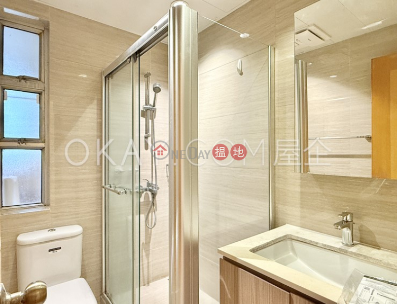 香港搵樓|租樓|二手盤|買樓| 搵地 | 住宅-出租樓盤-3房2廁,連車位,露台雅詩大廈出租單位