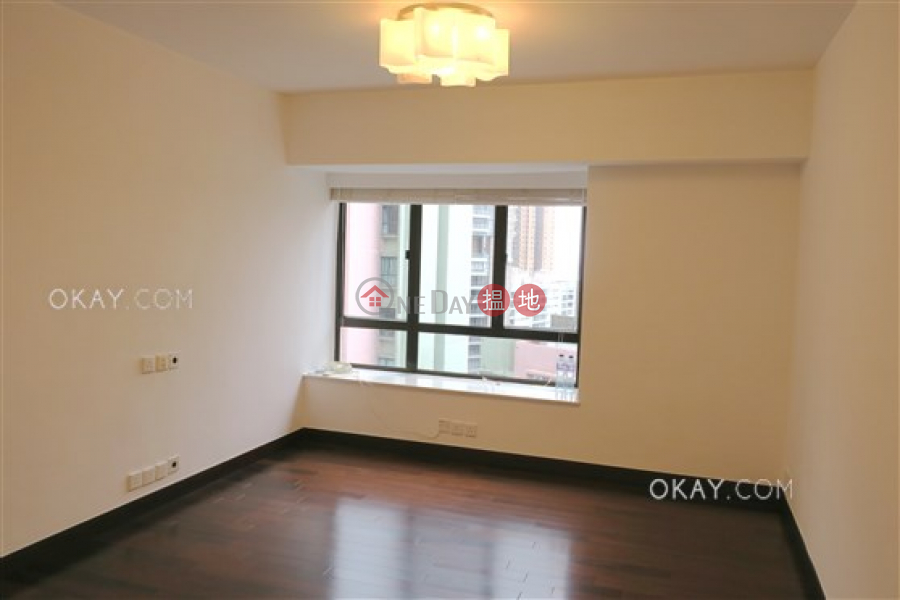 Elegant 3 bedroom on high floor with rooftop | Rental | Excelsior Court 輝鴻閣 Rental Listings