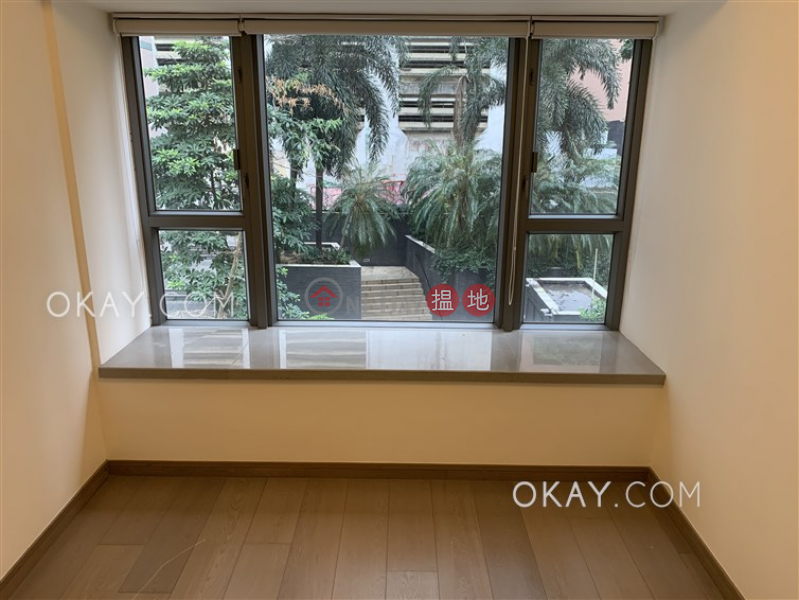 Stylish 2 bedroom with balcony | Rental, Centre Point 尚賢居 Rental Listings | Central District (OKAY-R288450)