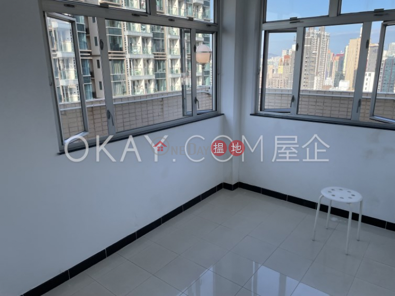HK$ 31,000/ month | Block B KingsField Tower Western District | Charming penthouse with sea views, rooftop & terrace | Rental