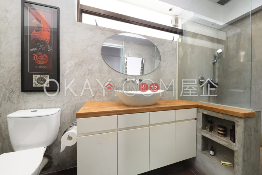 Charming penthouse with rooftop & balcony | For Sale 52 Elgin Street | Central District | Hong Kong, Sales HK$ 19M